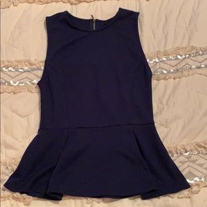Sleeveless navy blue top